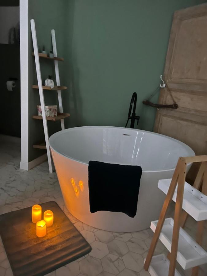 Bed and Breakfast Domaine Des Anges Avesnes-sur-Helpe Zewnętrze zdjęcie
